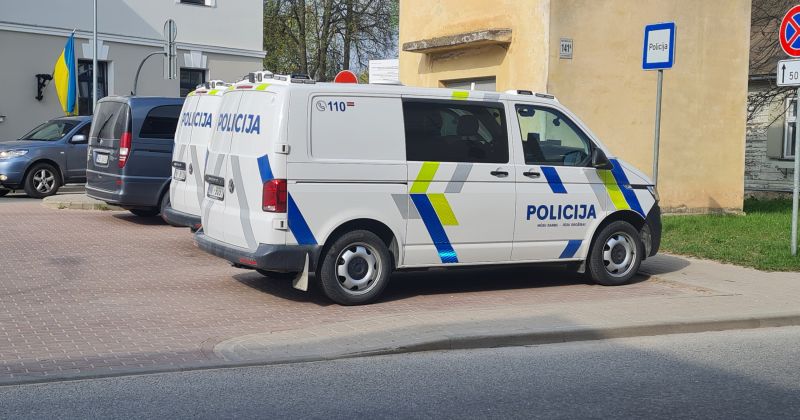 Jēkabpils novadā pieķerti divi 2000. gadā dzimu&scaron;i dzērāj&scaron;oferi