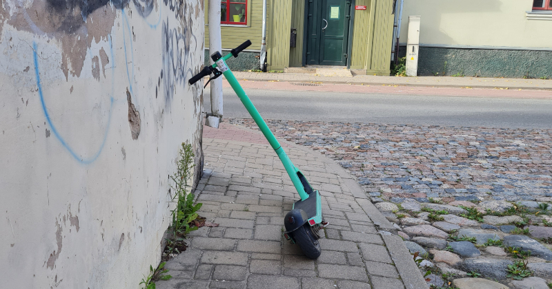 Jēkabpilī notverti divi iereibu&scaron;i elektrisko skrejriteņu vadītāji