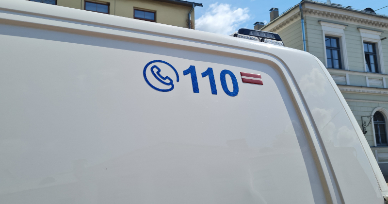 Jēkabpilī bez vēsts pazudu&scaron;as divas meitenes (FOTO PIELIKUMĀ)