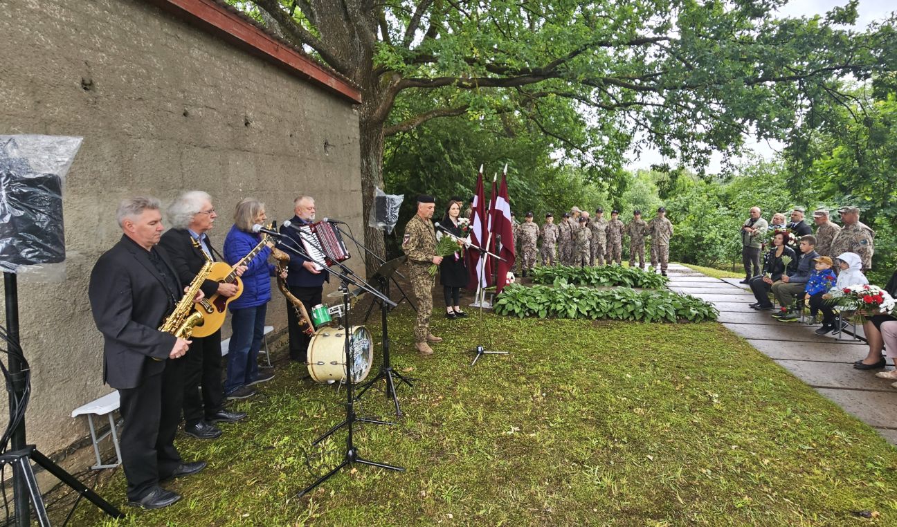 Jēkabpilī piemin un atceras genocīda upurus
