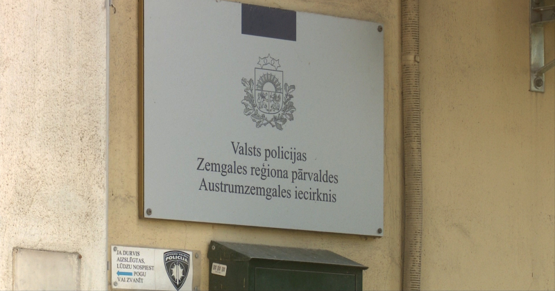 Jēkabpils novadā vīrietis traucas pa &scaron;oseju ar 148 kilometriem stundā