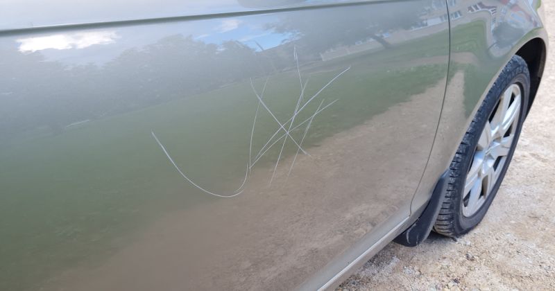 Jēkabpilī saskrāpētas vairākas automa&scaron;īnas