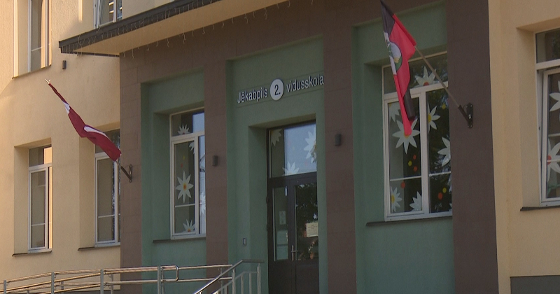 Jēkabpils novadā pērn pedagogu algas likmes samazinātas astoņās izglītības iestādēs