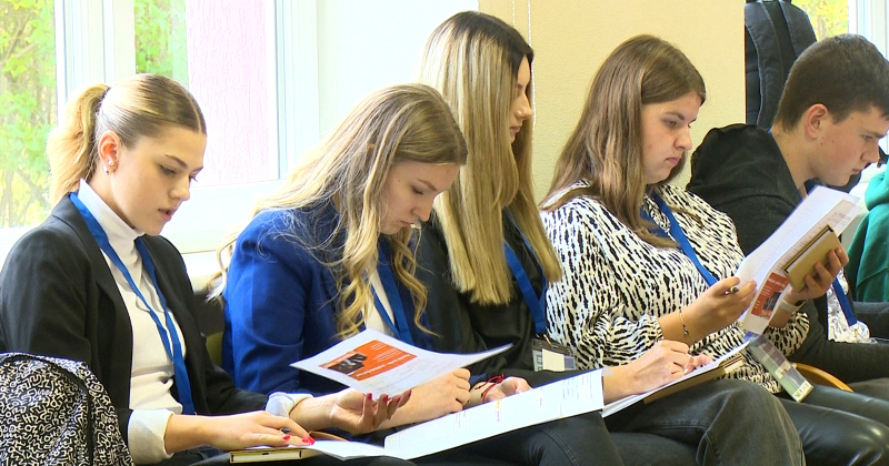 Jaunie&scaron;iem iespēja izteikt savu viedokli