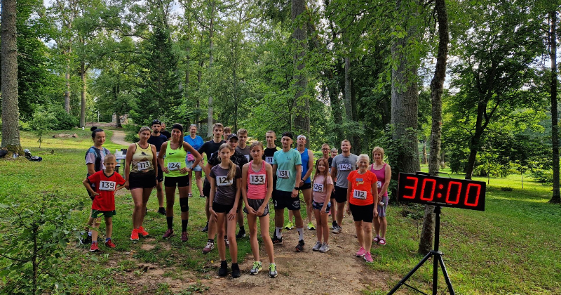 Zasā noslēgu&scaron;ās parka apļu sacensības