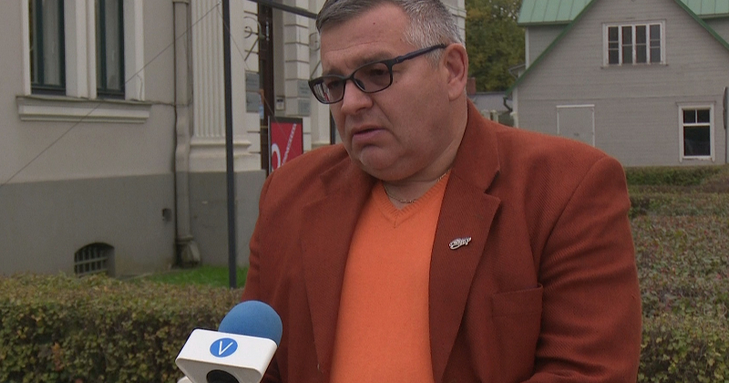 A. Žuks: Jēkabpils 2. un 3. vidusskola finansē mazās skolas