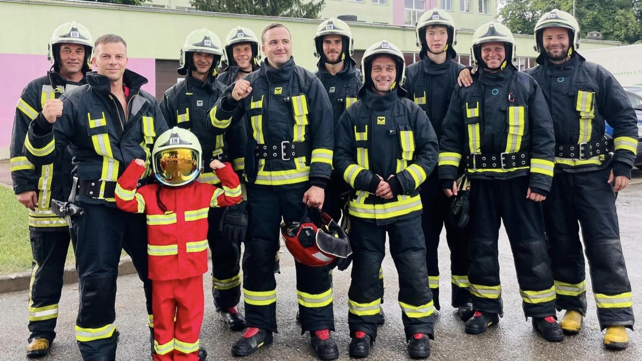 Par Līvānu pilsētas svētku gājiena krāšņākajiem dalībniekiem atzīti ugunsdzēsēji