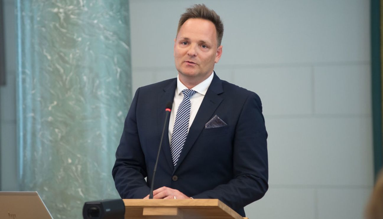 Jaunais Valsts kancelejas direktors gatavojas pārskatīt attālinātā darba iespējas