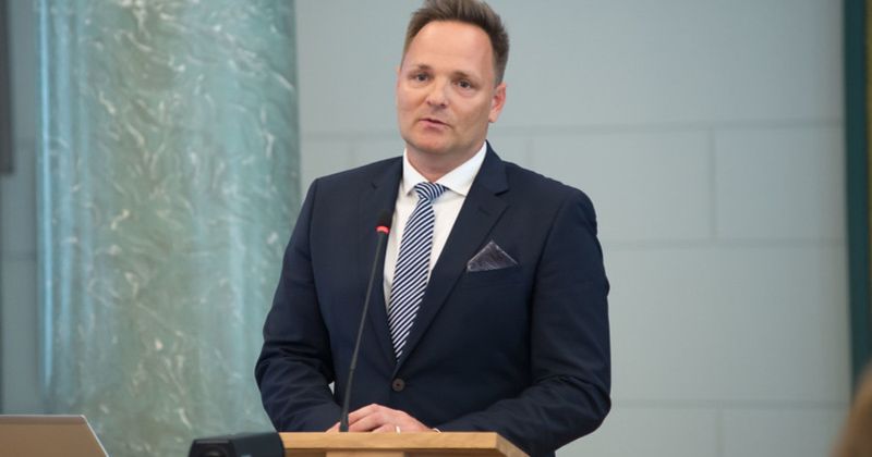 Jaunais Valsts kancelejas direktors gatavojas pārskatīt attālinātā darba iespējas