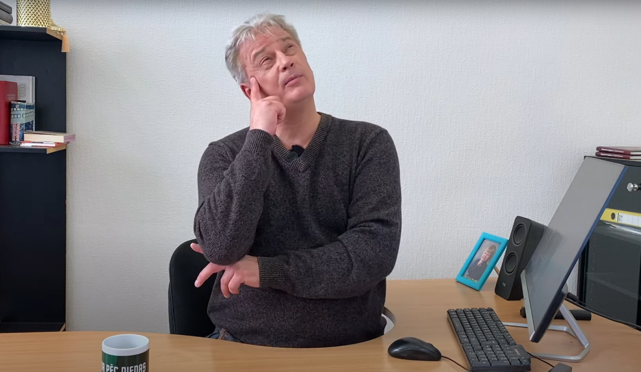 Vai mākslīgais intelekts nemelo par D. Titava raidījumu?