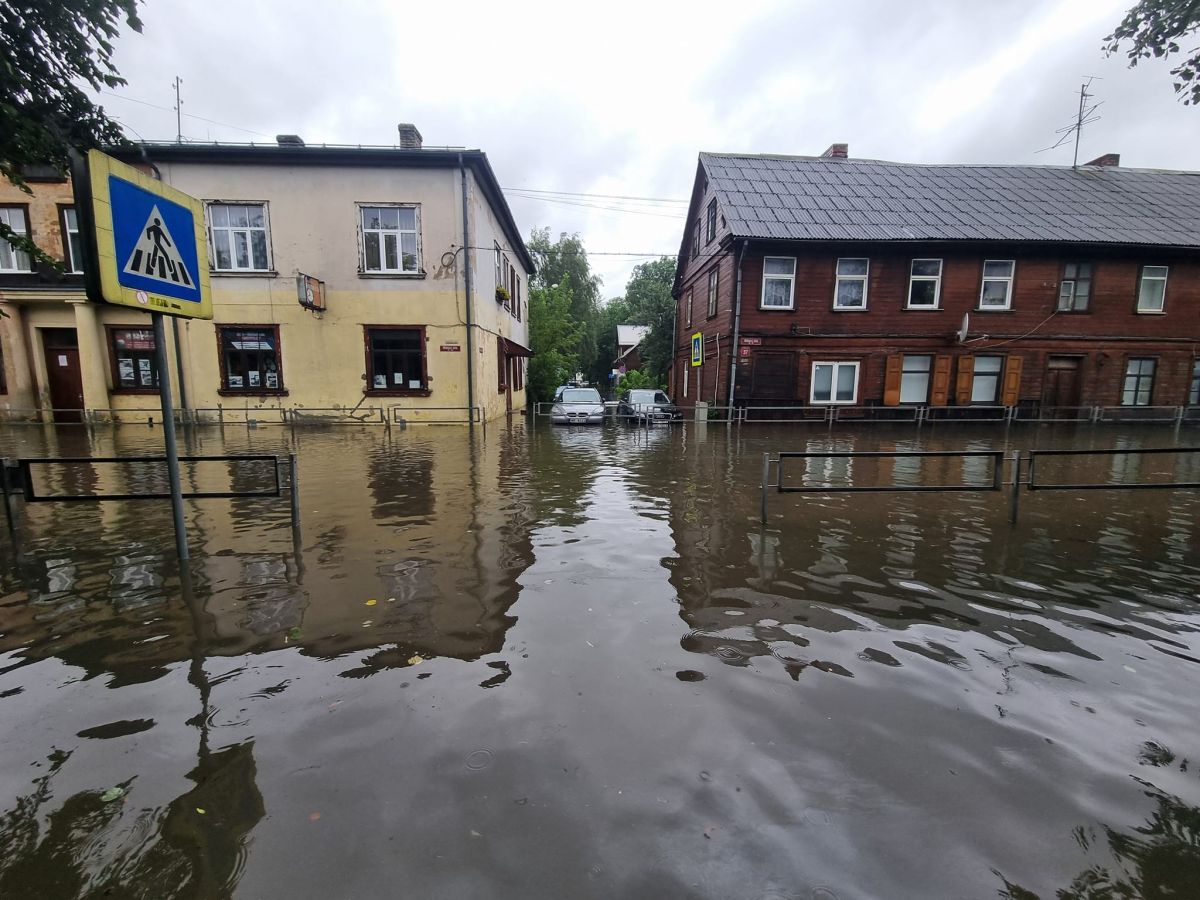 Kāda postaža paveras vētras skartajās teritorijās?
