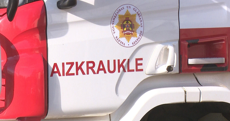 Pļaviņās ugunsgrēkā cie&scaron; cilvēks 