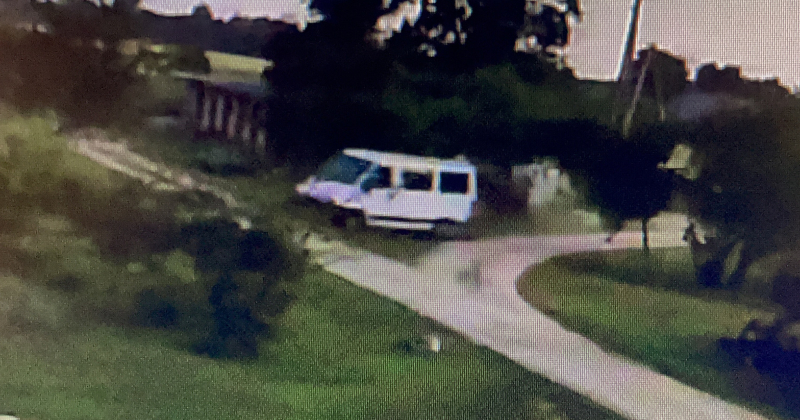 Aizkraukles novadā Valsts policija meklē attēlos redzamo auto