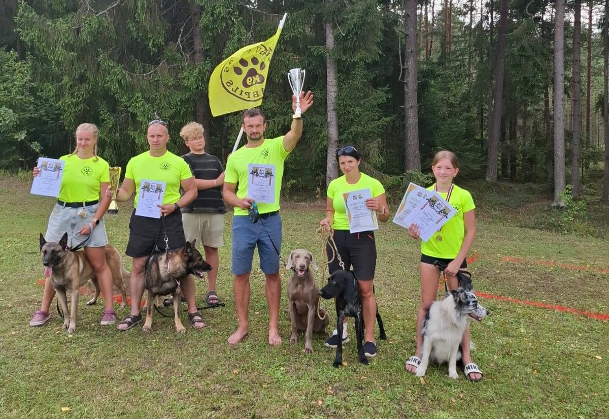 “Lūšu ķepas” pārved mājās medaļas