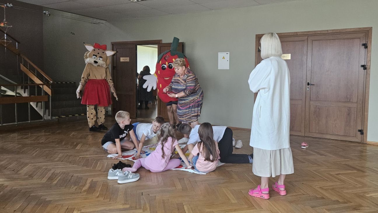 Salā Zinību diena tiek pavadīta radošā gaisotnē