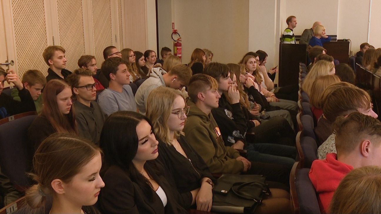 Darbu uzsāk aktīvo jauniešu iniciatīvu grupas