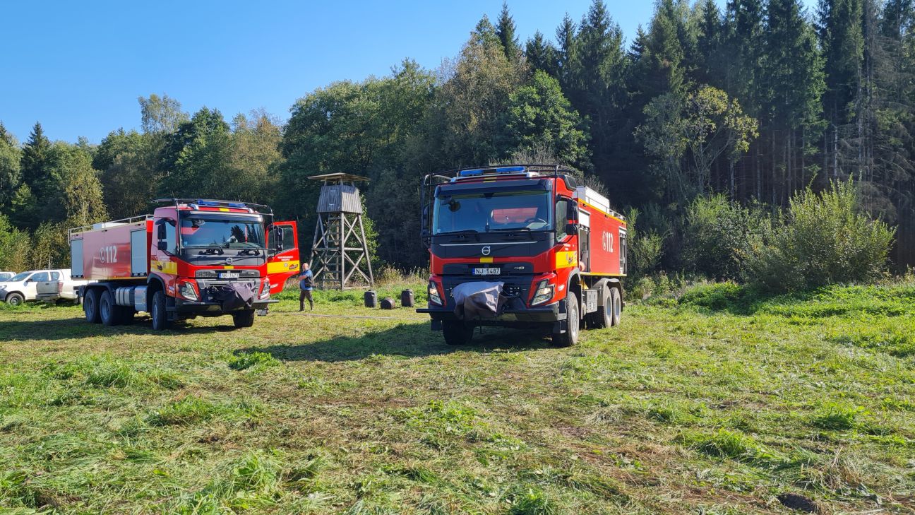 Jēkabpils novadā izcēlies pēdējā gada laikā lielākais meža ugunsgrēks (papildināts)
