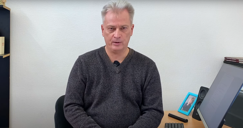 Titavs jautā: Vai mūs uzskata par idiotiem?