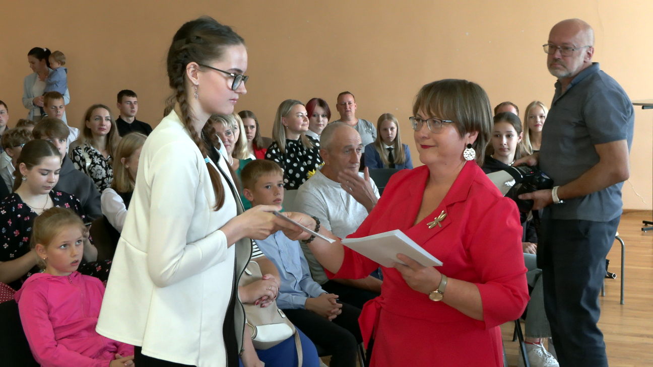 Sutros godina stipendiju ieguvējus