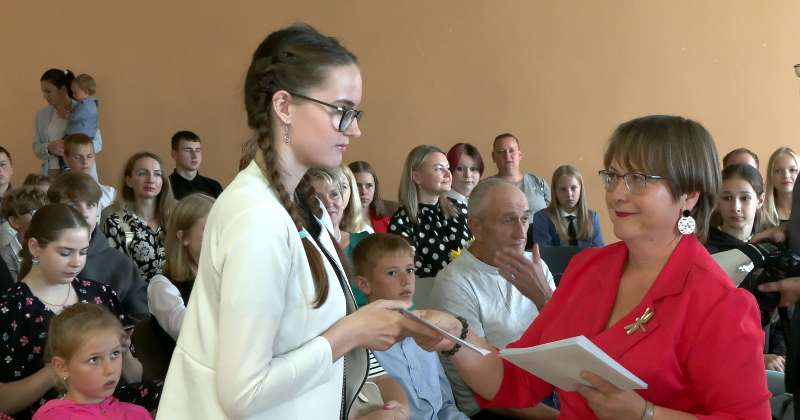 Sutros godina stipendiju ieguvējus