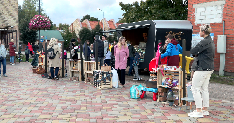 Līvānos ar andeli un jautrību svin rudens saulgriežus