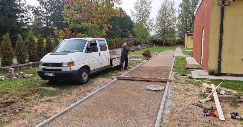 Vīpē kā pasakā &ndash; vāra zupu no cirvja kāta