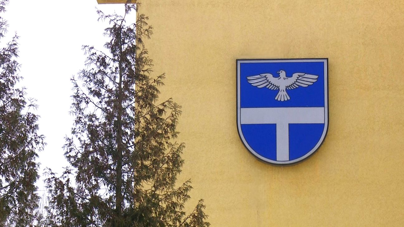 Rudzātos labiekārtos parku