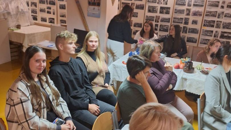   Zasas un Viesītes jaunieši apmainās ar pieredzi un padomiem 