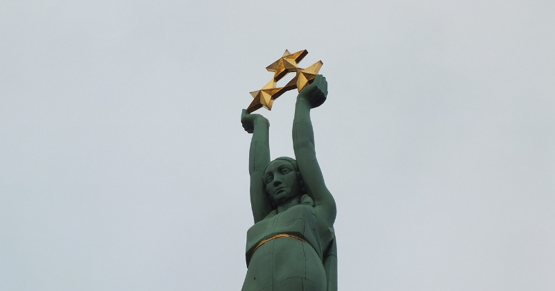 15.oktobris &ndash; Valsts valodas diena!