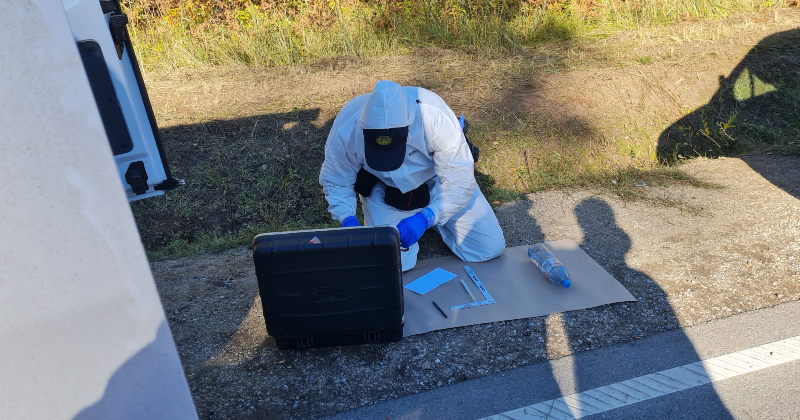 Operācijas &ldquo;Slazds&rdquo; laikā cietu&scaron;ās migrantes pieprasa patvērumu Latvijā