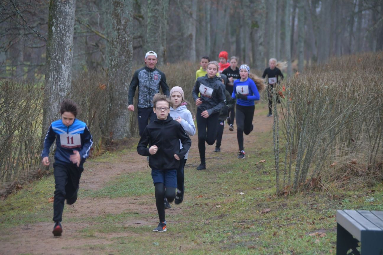 Svini Valsts svētkus aktīvi – piedalies skrējienā par godu Latvijai!