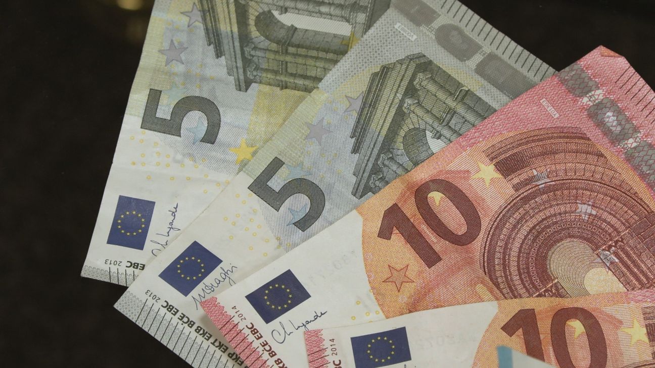 Par pensionāres apkrāpšanu Latgalē apsūdz telefonkrāpnieku kurjeru