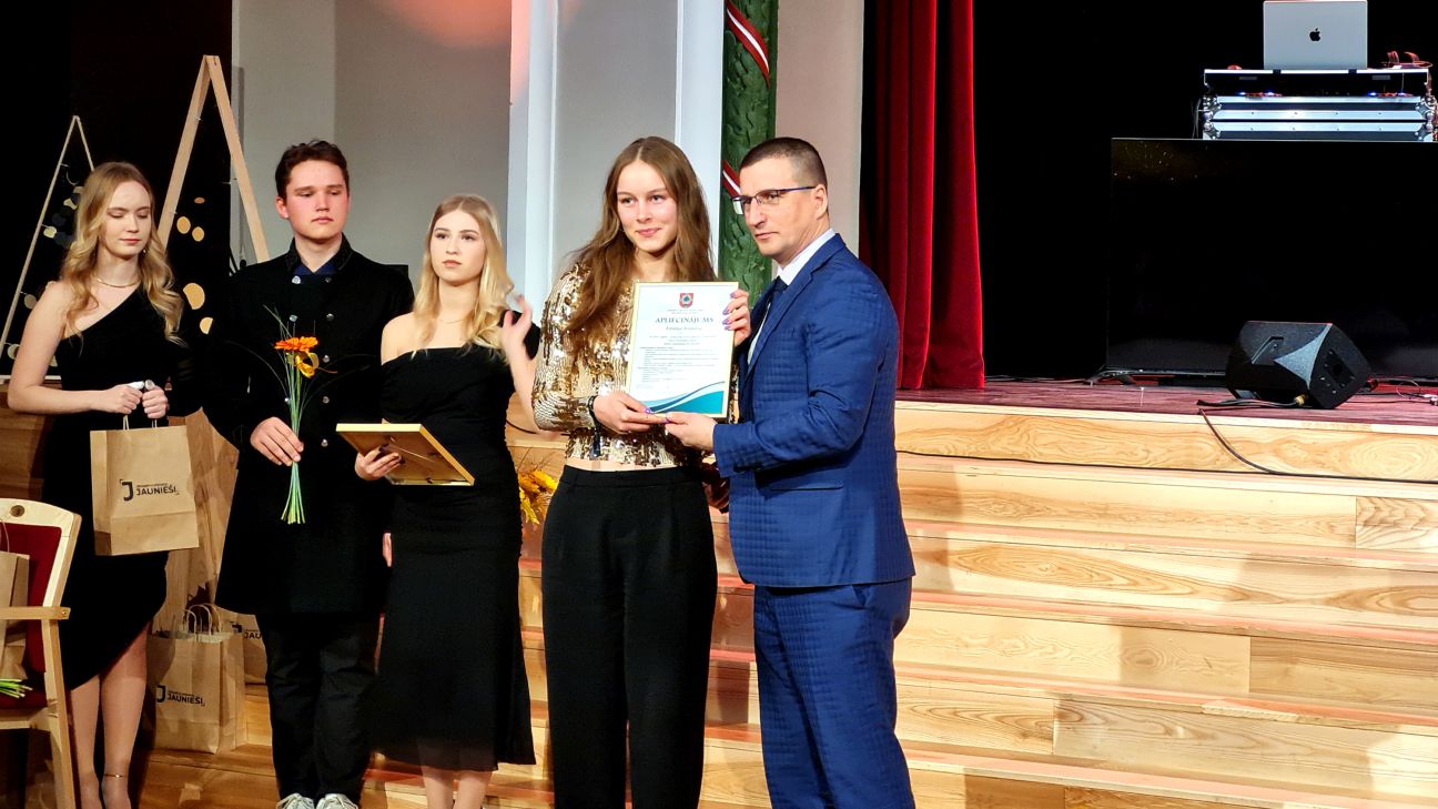 Pirmo reizi Jēkabpils novadā apbalvo aktīvākos jauniešus