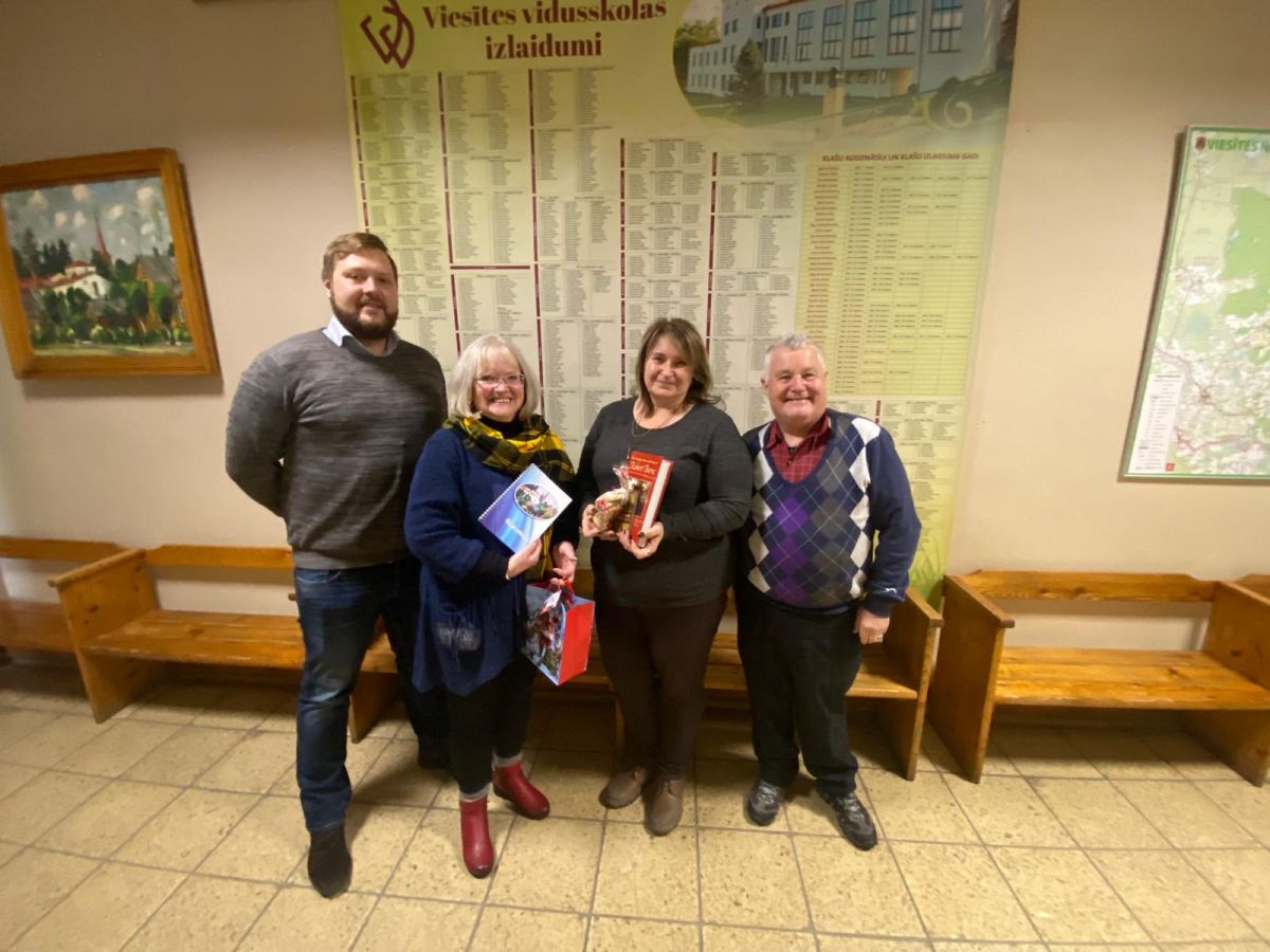 Viesīti apmeklē Skotijas pilsētas Dandī pārstāvji