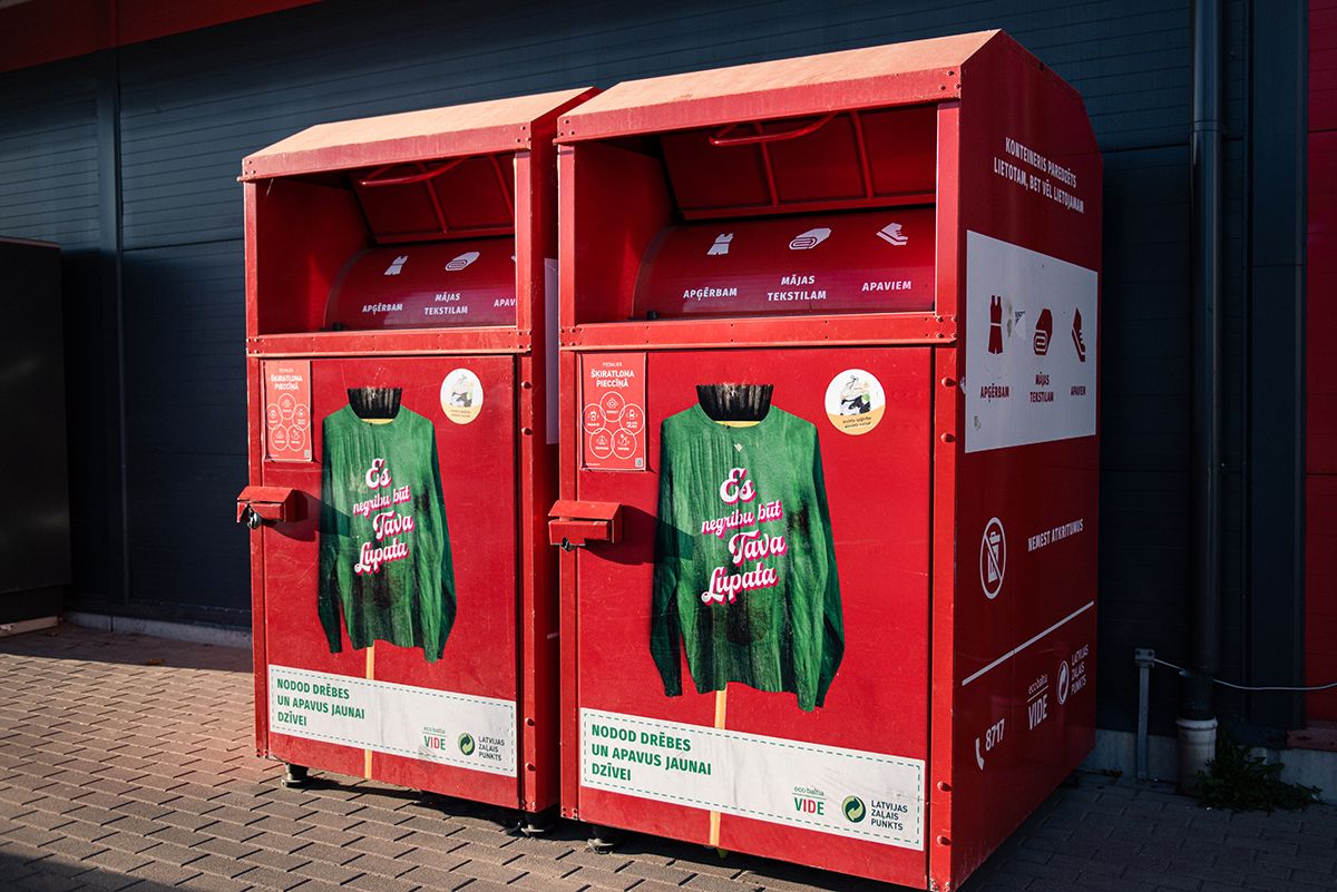 Līvānos uzstādīts jauns šķirošanas konteiners tekstilam