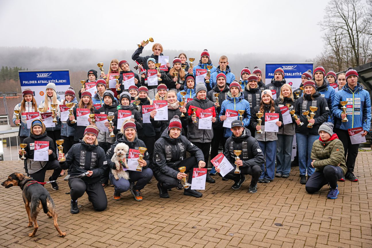 Latvijas kauss kamaniņu sportā: izlases līderi uzrāda labus rezultātus pirms Pasaules kausa posma Siguldā