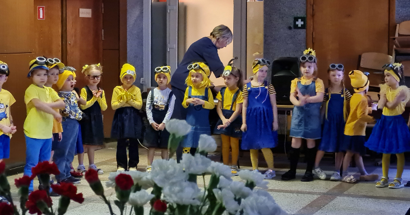 Bērnudārzs &ldquo;Auseklītis&rdquo; iepriecina Jēkabpils invalīdu biedrības pārstāvjus