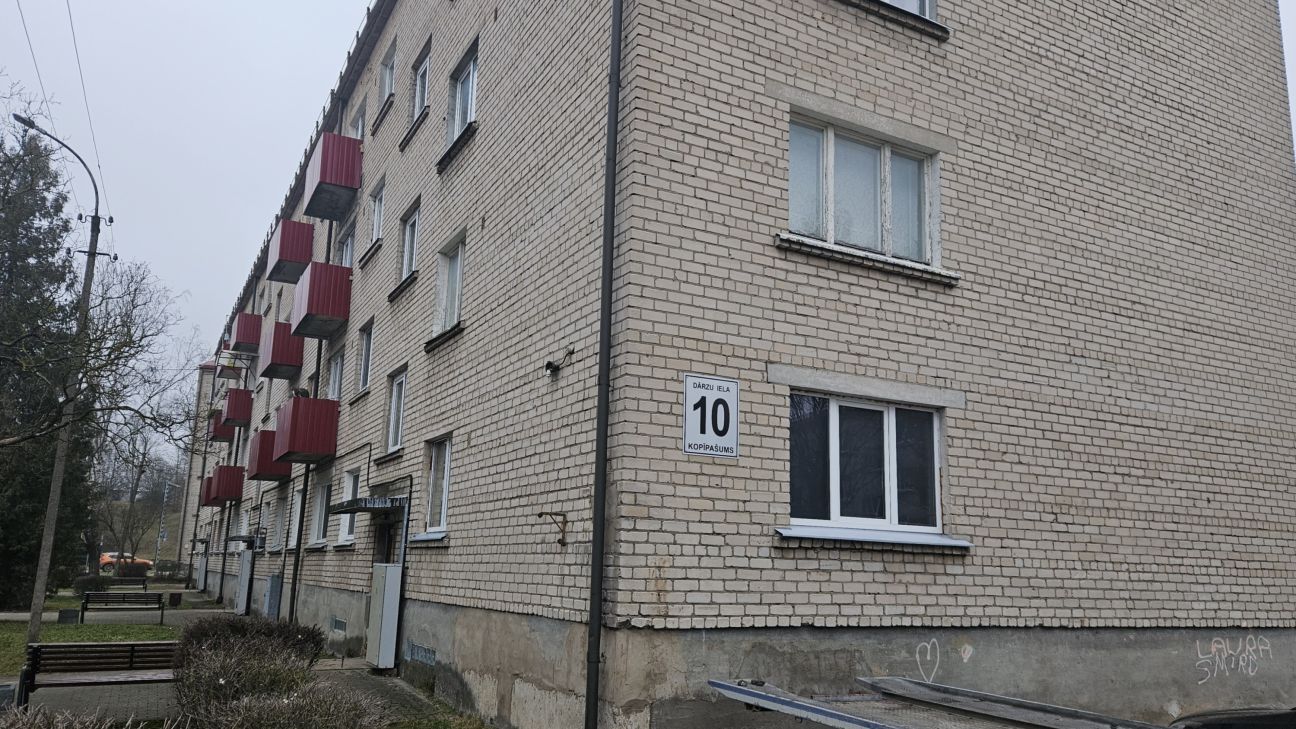 Jēkabpilī pēc gāzes noplūdes izglābj cilvēku