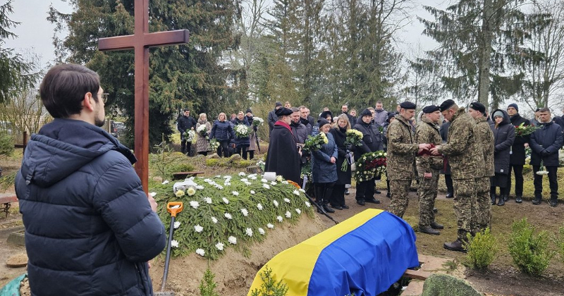 Salas pagastā atvadās no Ukrainā kritu&scaron;ā Edgara Platonova