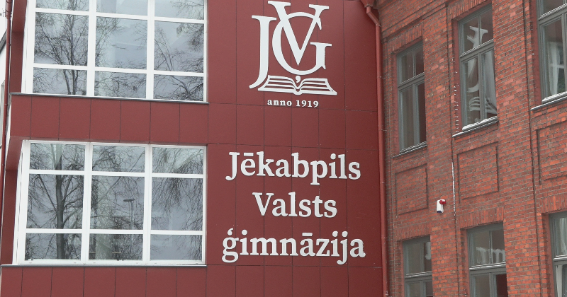 Jēkabpils Valsts ģimnāzijai 1.vieta konkursā &ldquo;Draudzīgajam aicinājumam &ndash; 90&rdquo;