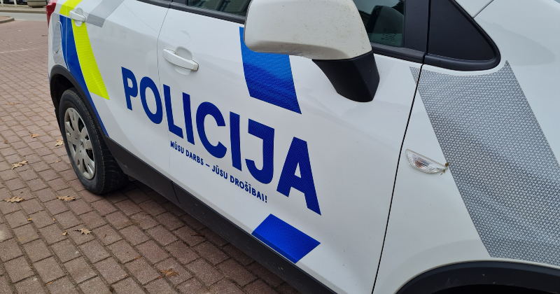 Jēkabpilī vīrietis sēžas pie stūres pamatīgā reibumā 