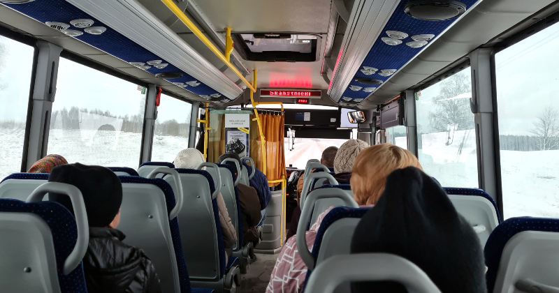 Aptaujā atklāj sabiedriskā transporta &scaron;oferu uzvedības pārkāpumus