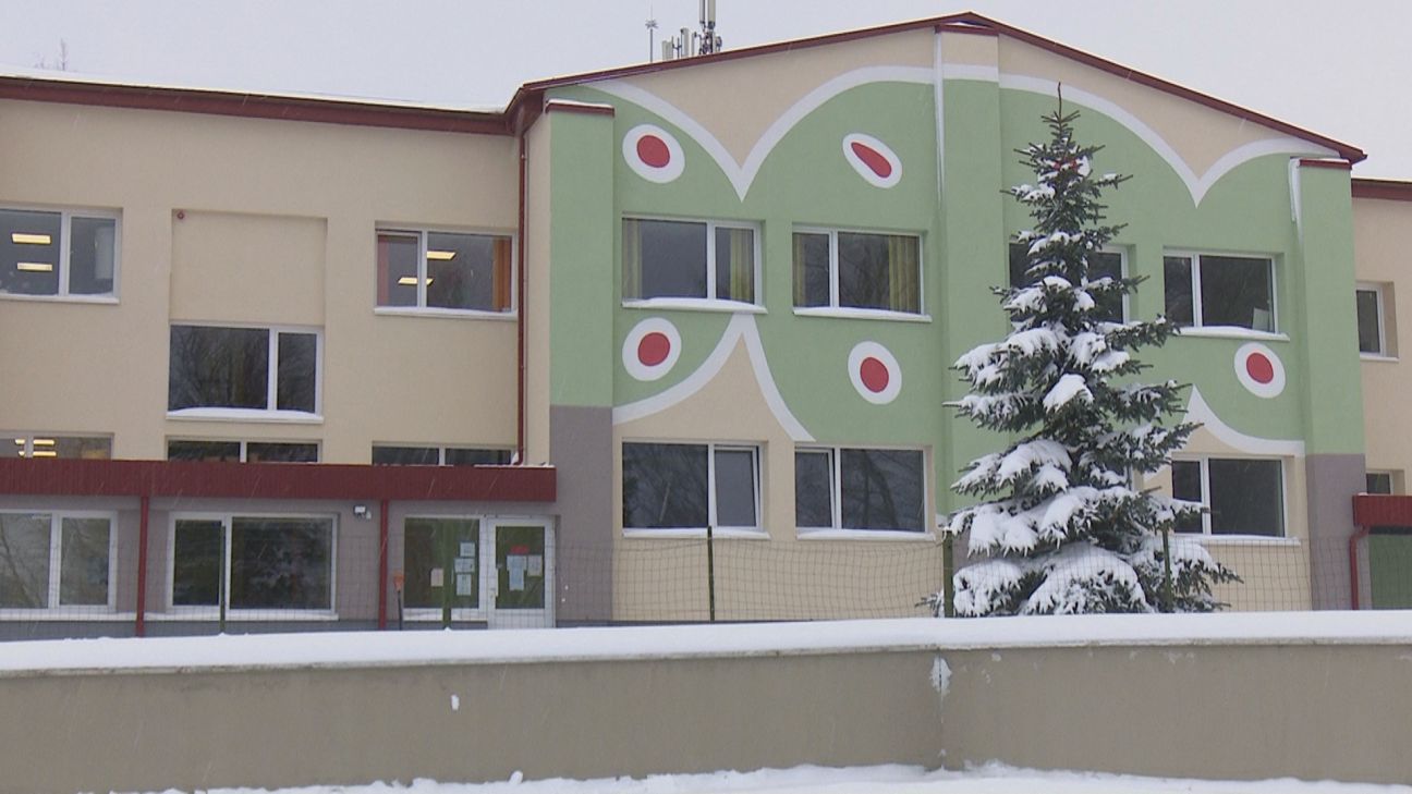 Skolās un bērnudārzos turpina pieaugt saslimšana ar akūto elpceļu slimībām