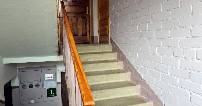 Iedzīvotāji neļauj piekļūt inženiertīkliem dzīvokļos