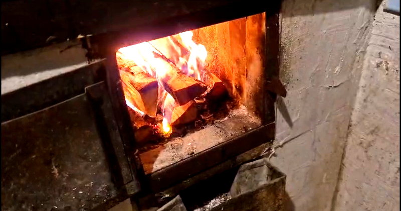 Jēkabpilī divās mājās deg sodrēji, bet dzīvoklī piedeg ēdiens