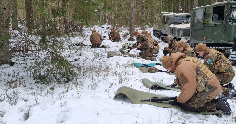 Zemessargi Jēkabpilī trenē precīzu &scaron;au&scaron;anu un izturību ziemas apstākļos