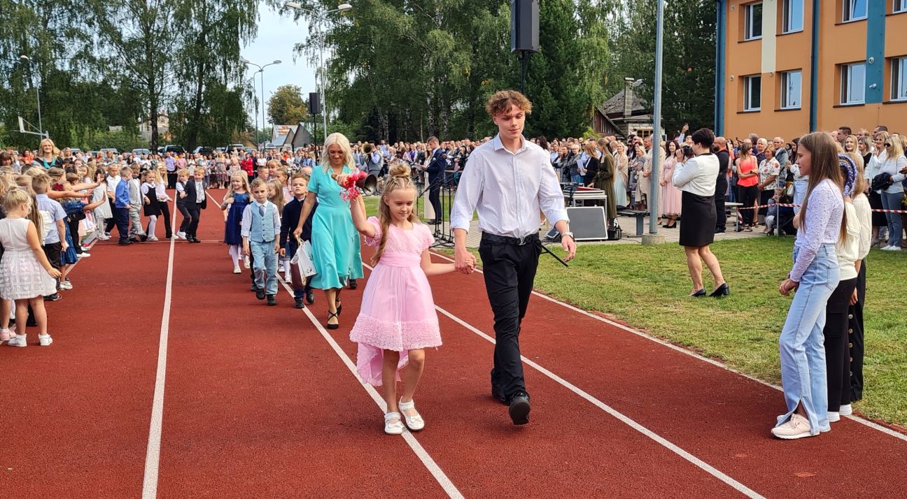 Sešu gadu laikā Latvijas skolās par trešdaļu samazināsies pirmklasnieku skaits