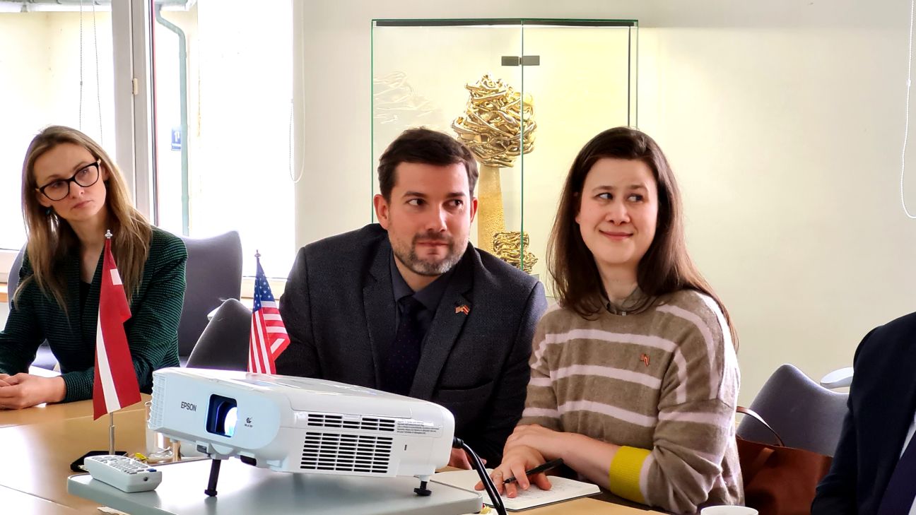 Līvānus apmeklē pārstāvji no ASV vēstniecības Latvijā