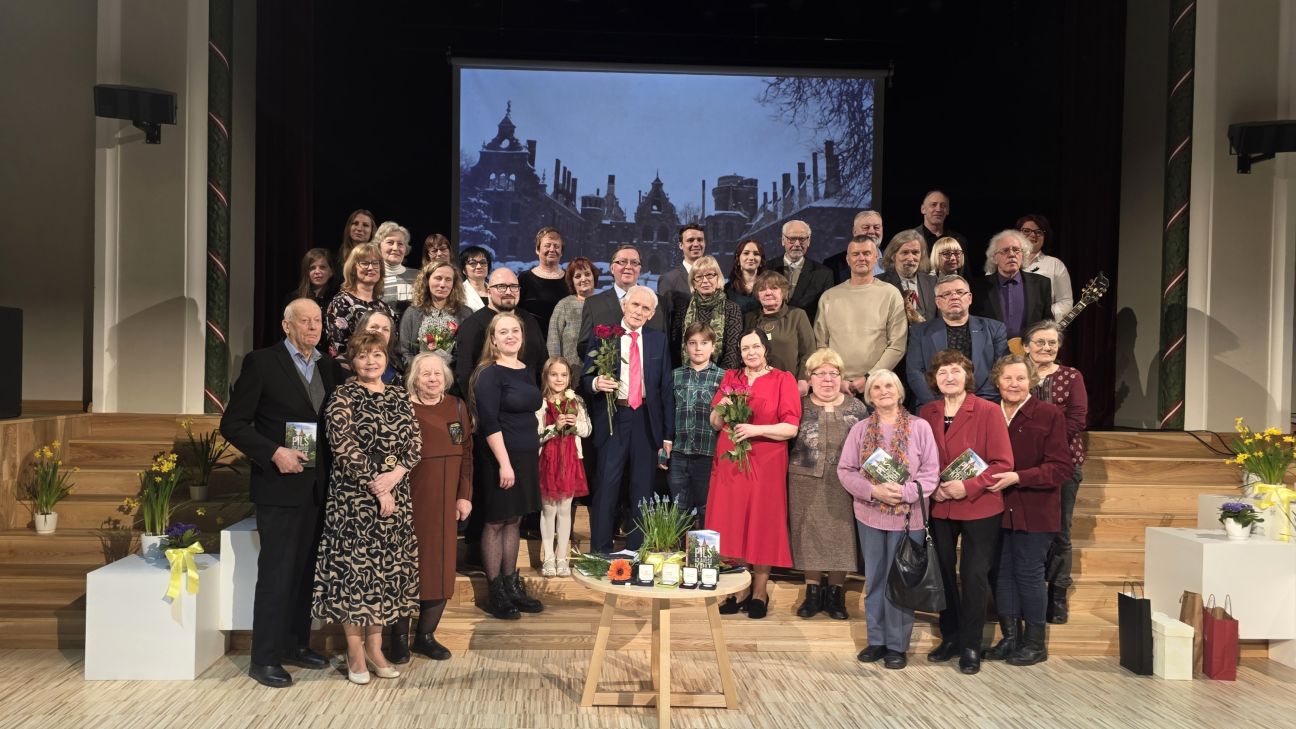 Andris Grīnbergs 85 gadu jubilejā dāvā lasītājiem jaunu grāmatu 