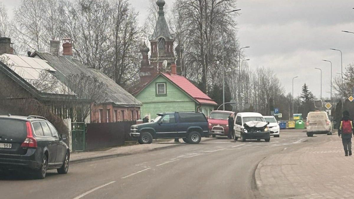 Jēkabpilī notikusi divu automašīnu sadursme